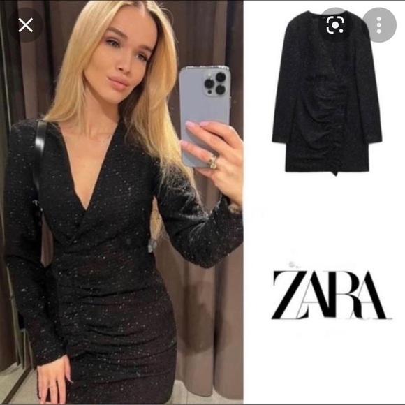 Black Textured Weave with Ruffleback - Picture 4 of 8